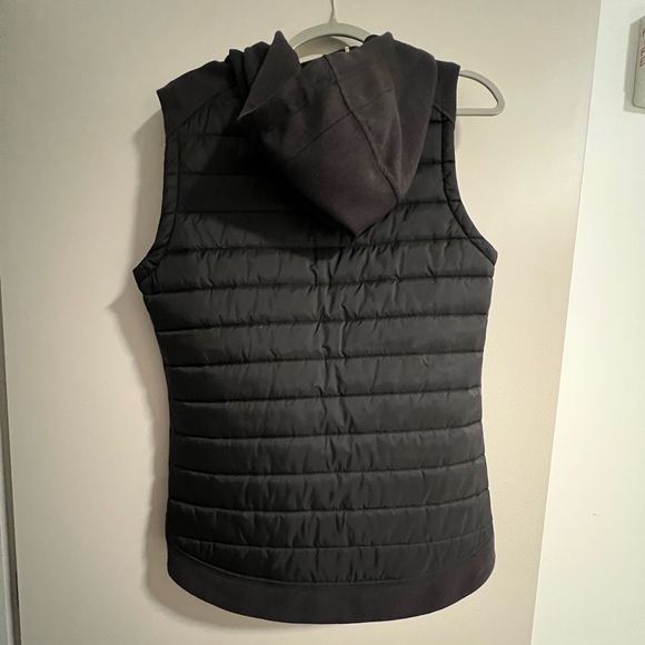 Flag nor Fail - Women’s black puffer vest with hood - medium - Picture 6 of 7